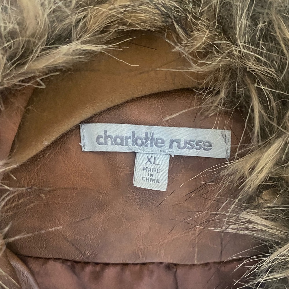 Women’s Jacket - Picture 2 of 3